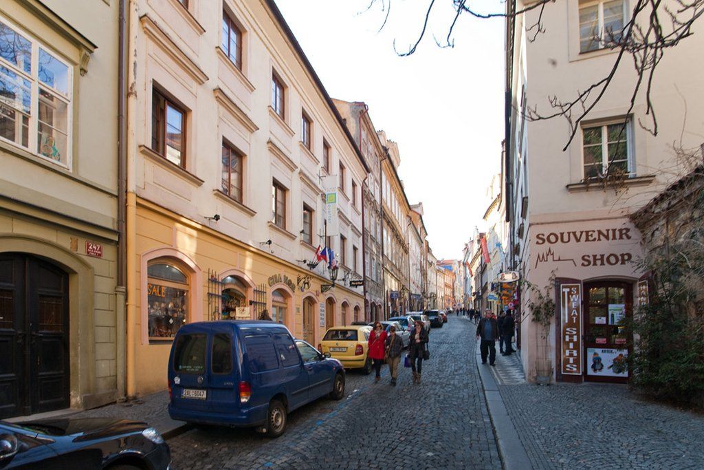Hostel Little Quarter Praga Esterno foto